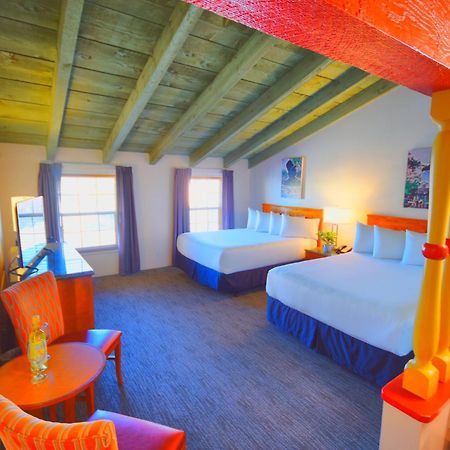 Royal Copenhagen Inn Solvang Bagian luar foto